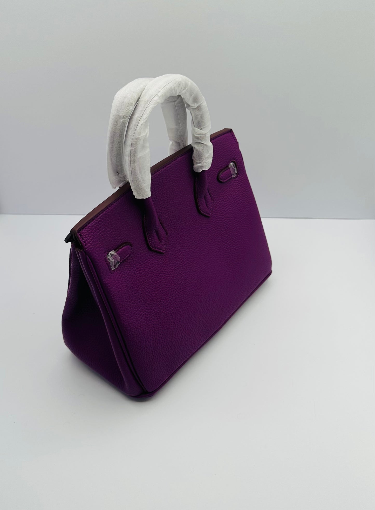 Deluxe Full Grain Cowhide 9.5in Dupe shoulder handbag