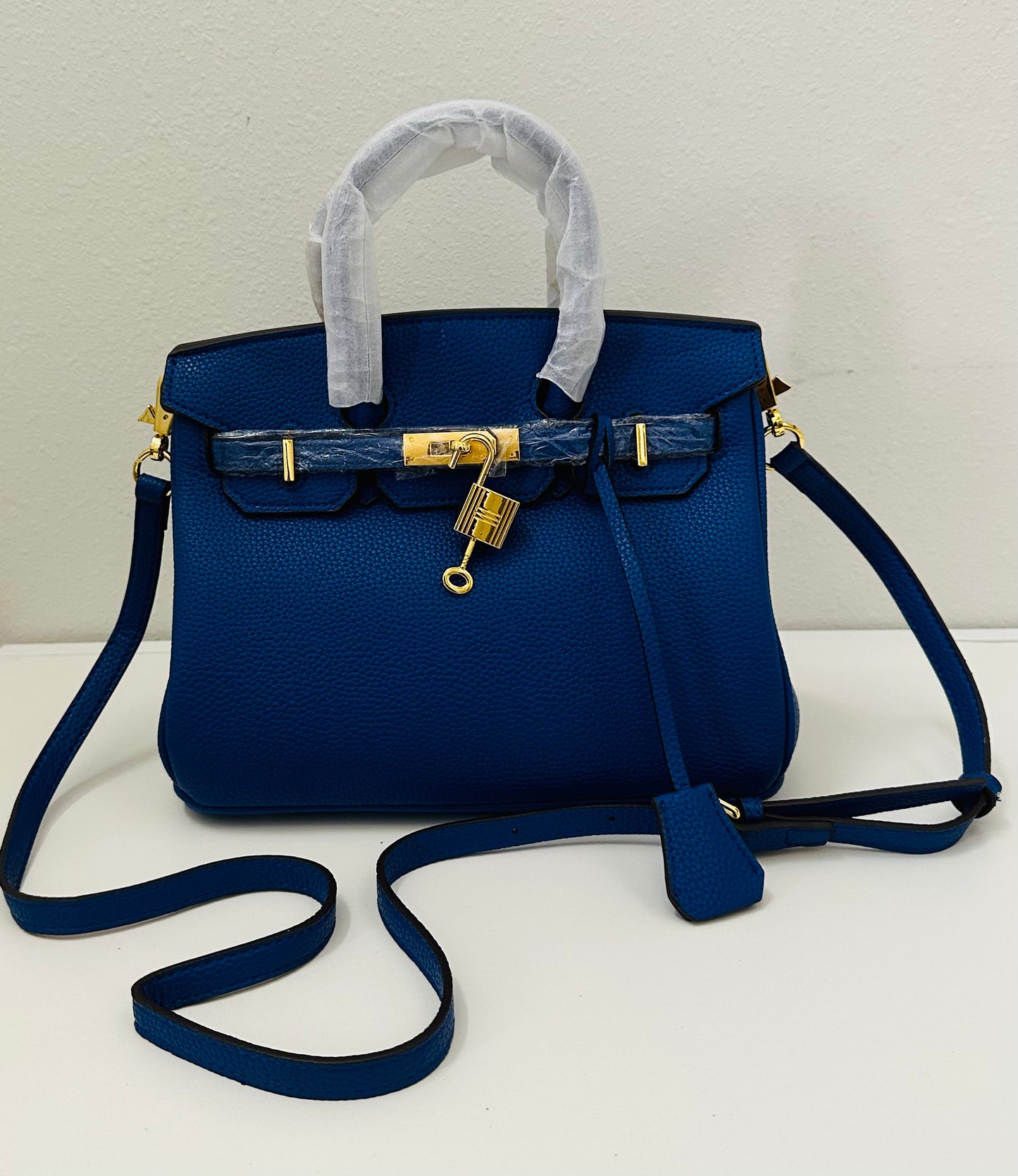 Deluxe Full Grain Cowhide 9.5in Dupe shoulder handbag