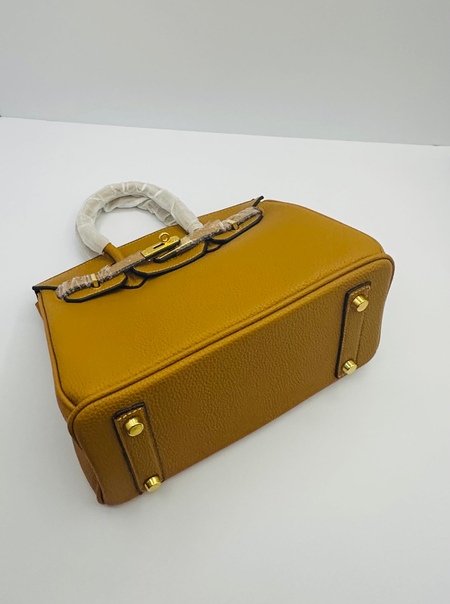 Deluxe Full Grain Cowhide 9.5in Dupe shoulder handbag