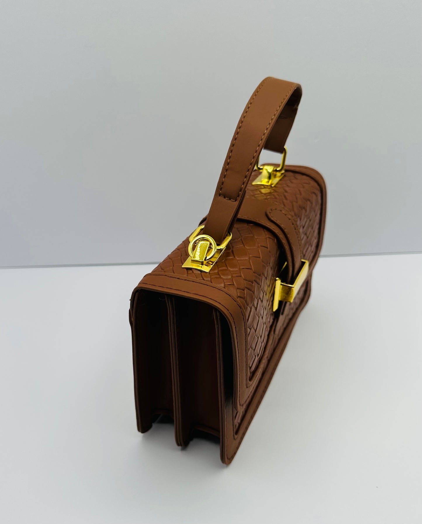 Lori cutie cross body handbag