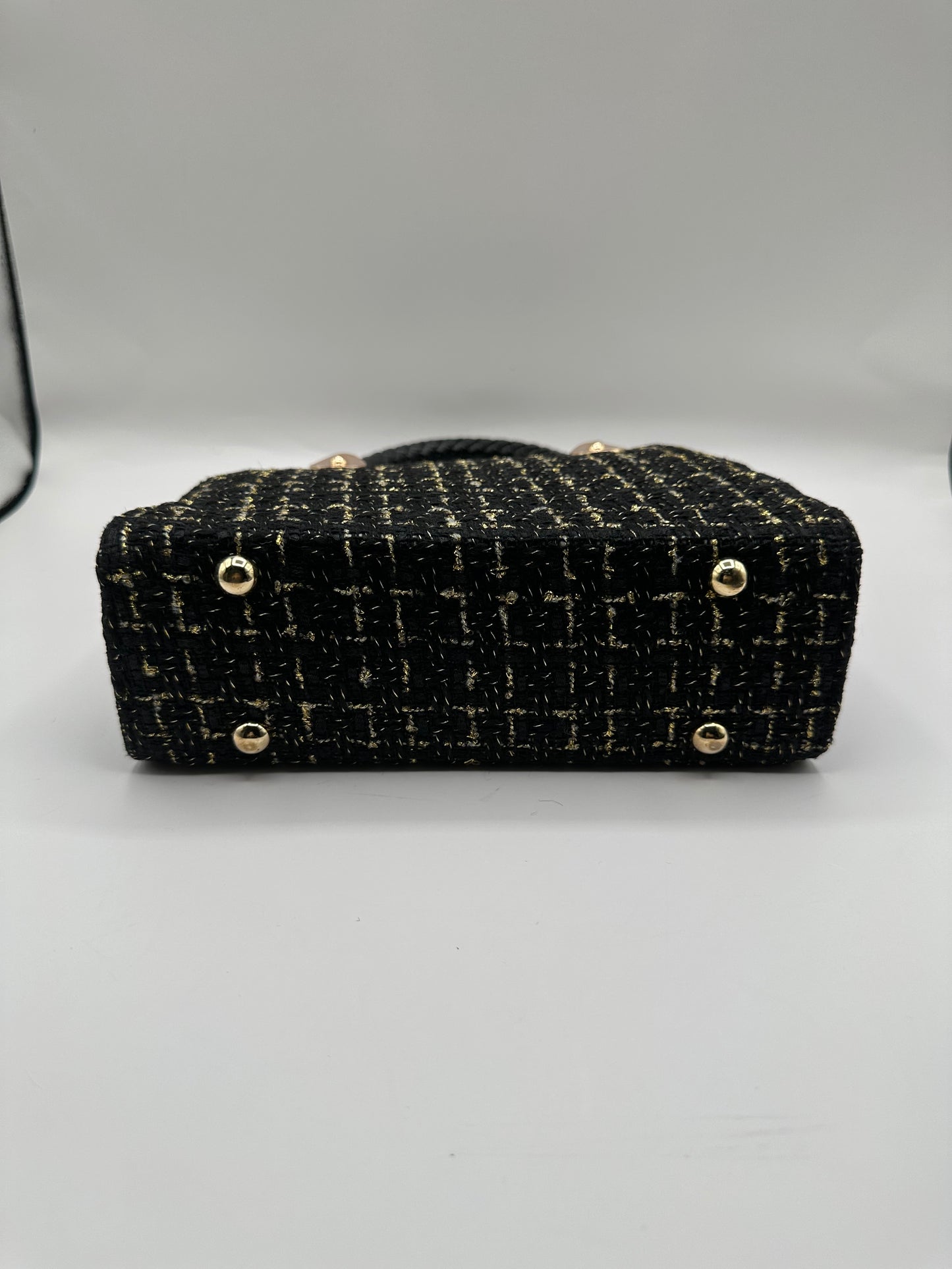 Raina canvas