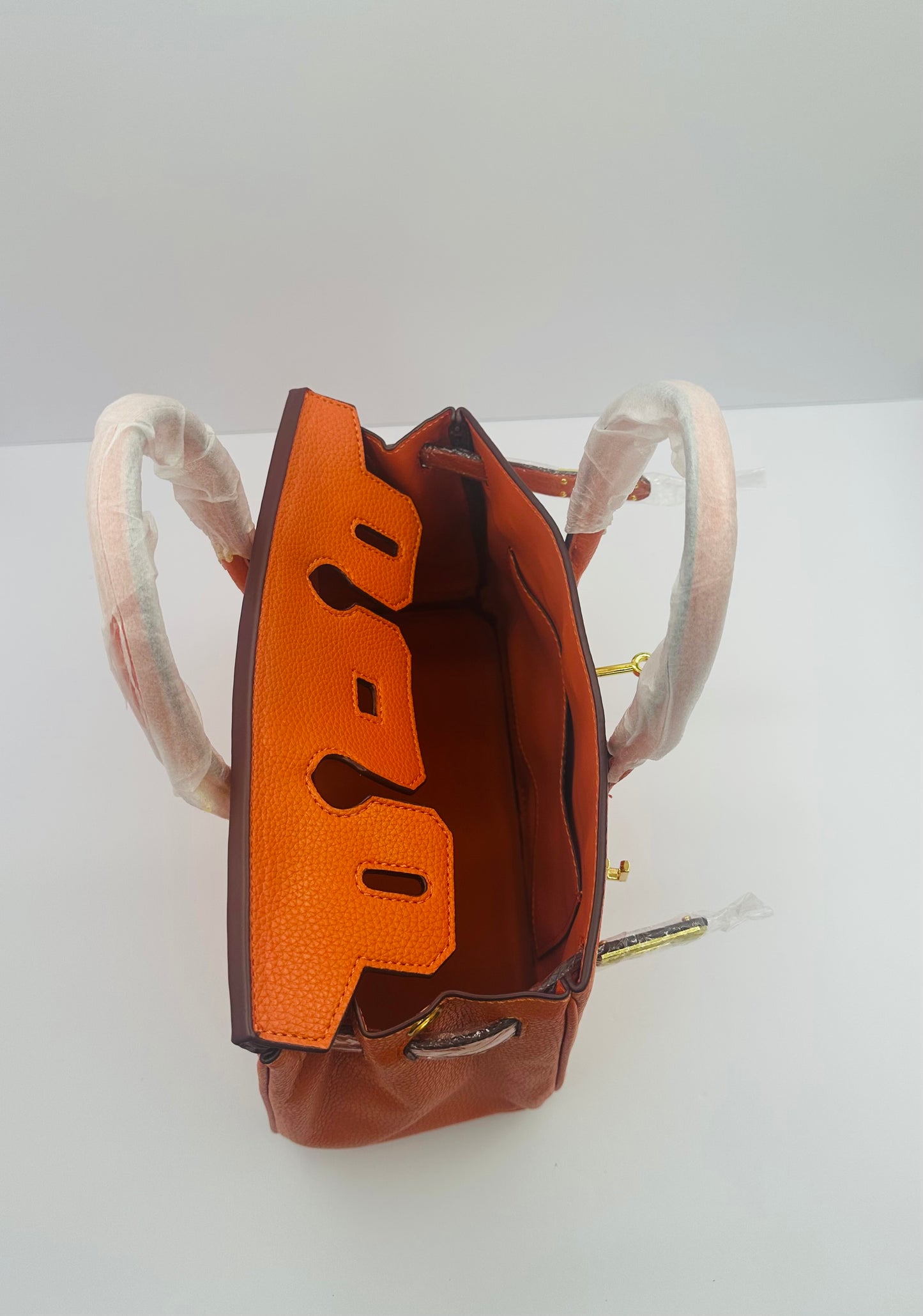 Deluxe Full Grain Cowhide 9.5in Dupe shoulder handbag