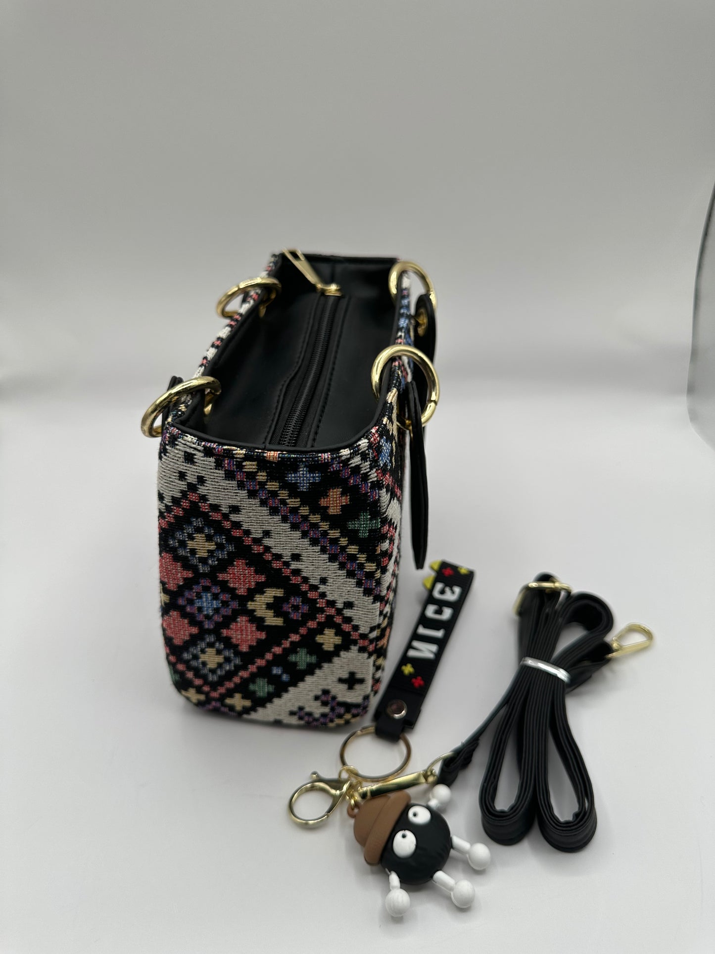 Raina canvas
