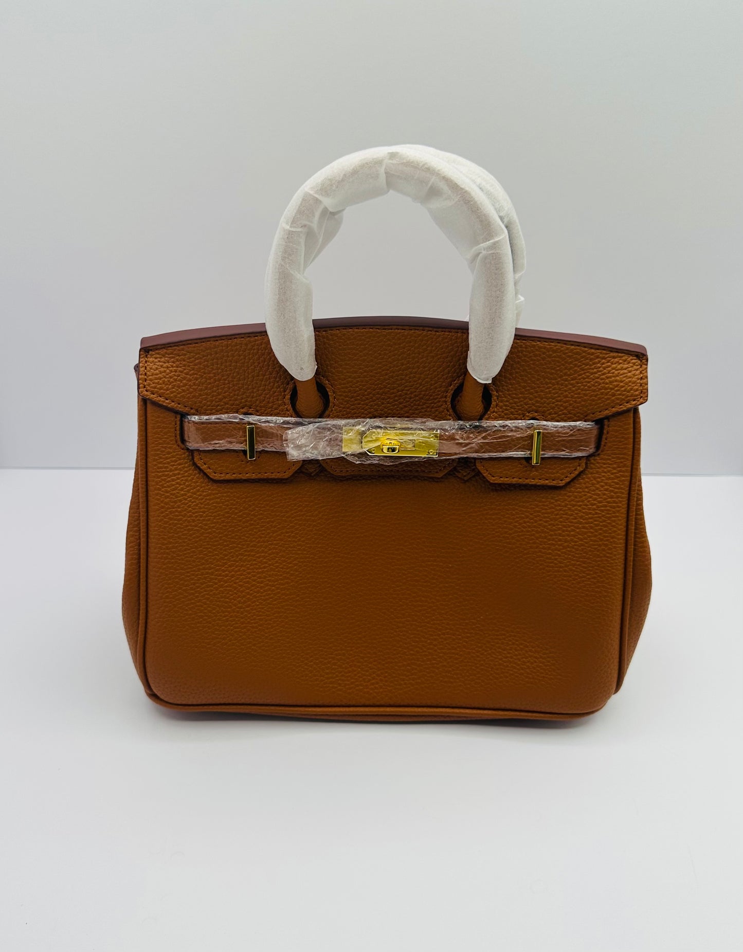 Deluxe Full Grain Cowhide 9.5in Dupe shoulder handbag