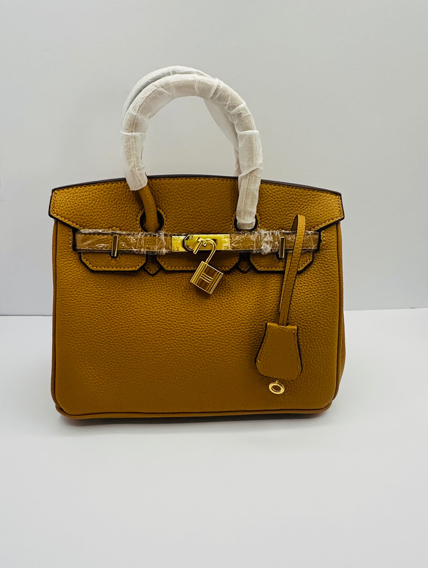 Deluxe Full Grain Cowhide 9.5in Dupe shoulder handbag