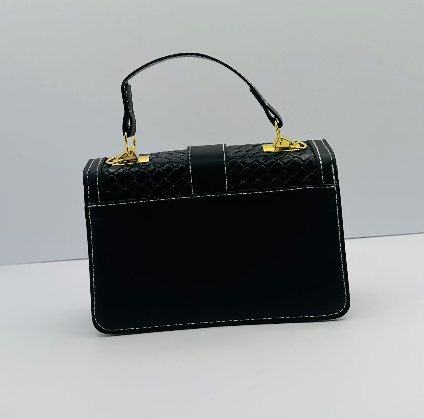 Lori cutie cross body handbag