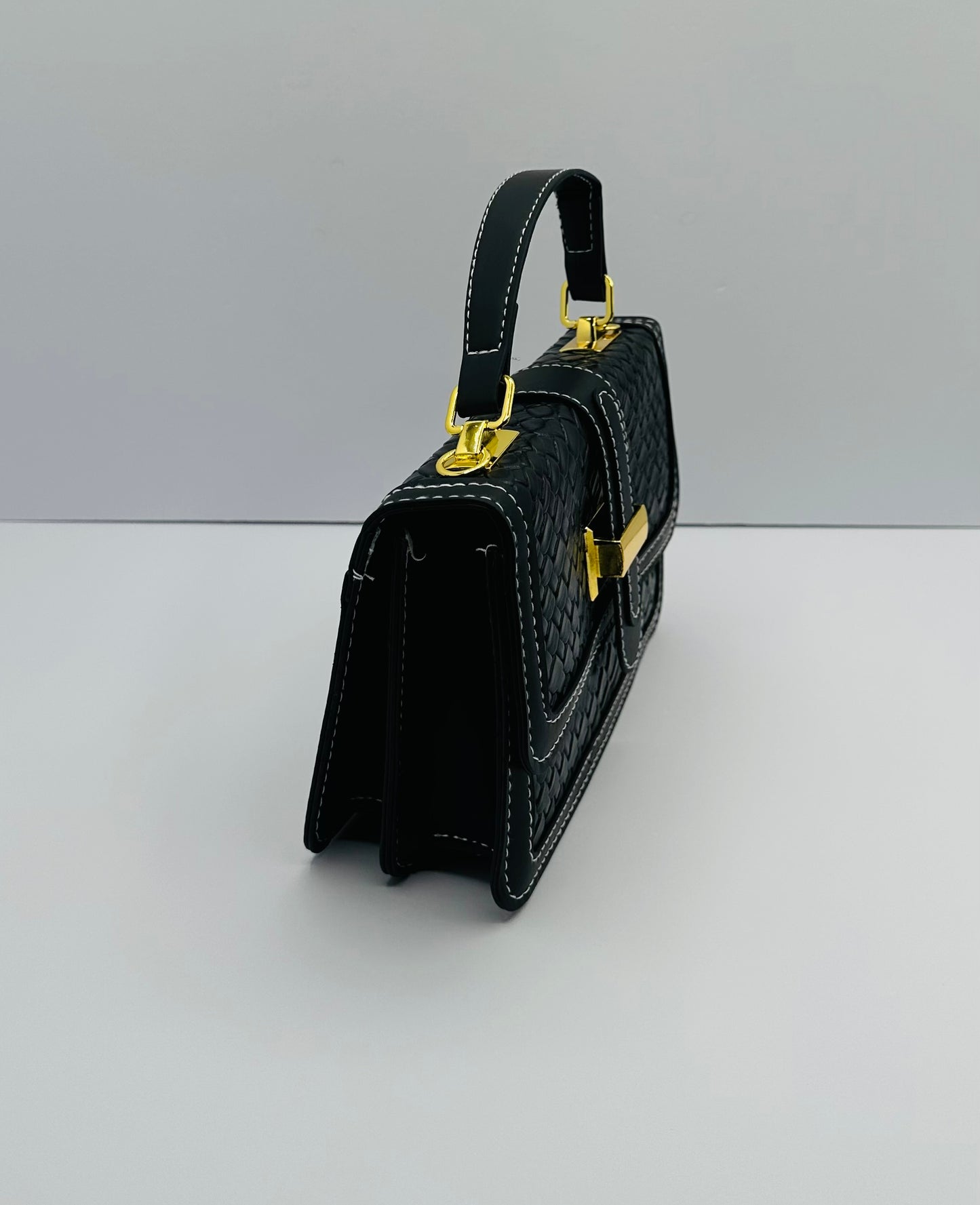 Lori cutie cross body handbag