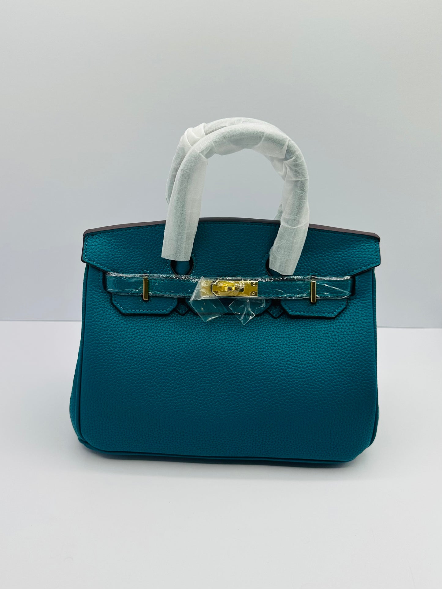 Deluxe Full Grain Cowhide 9.5in Dupe shoulder handbag