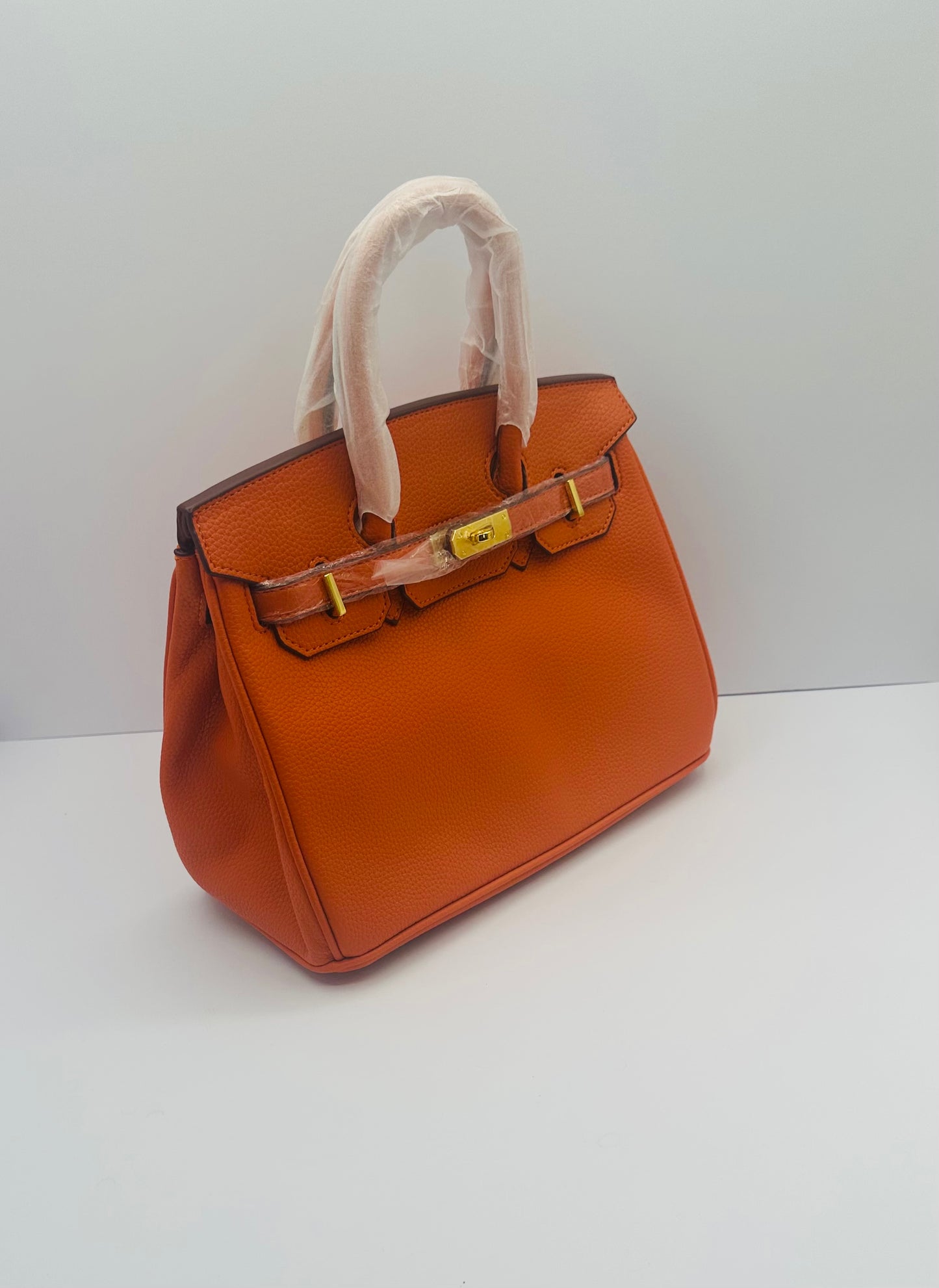 Deluxe Full Grain Cowhide 9.5in Dupe shoulder handbag