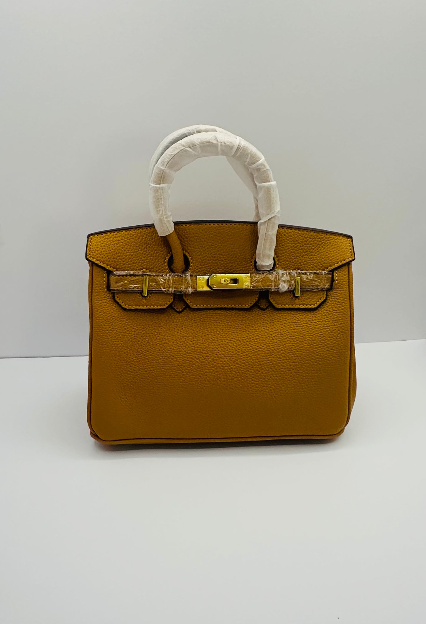 Deluxe Full Grain Cowhide 9.5in Dupe shoulder handbag