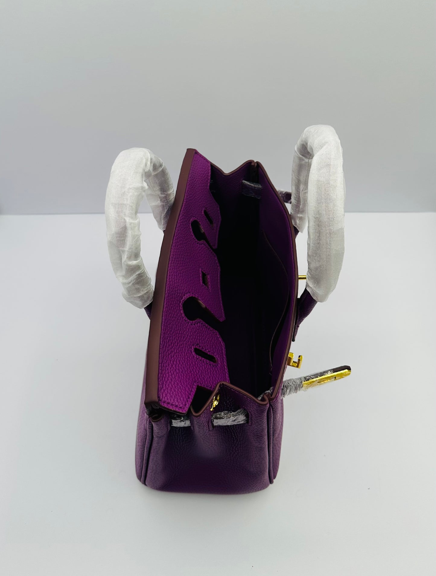 Deluxe Full Grain Cowhide 9.5in Dupe shoulder handbag