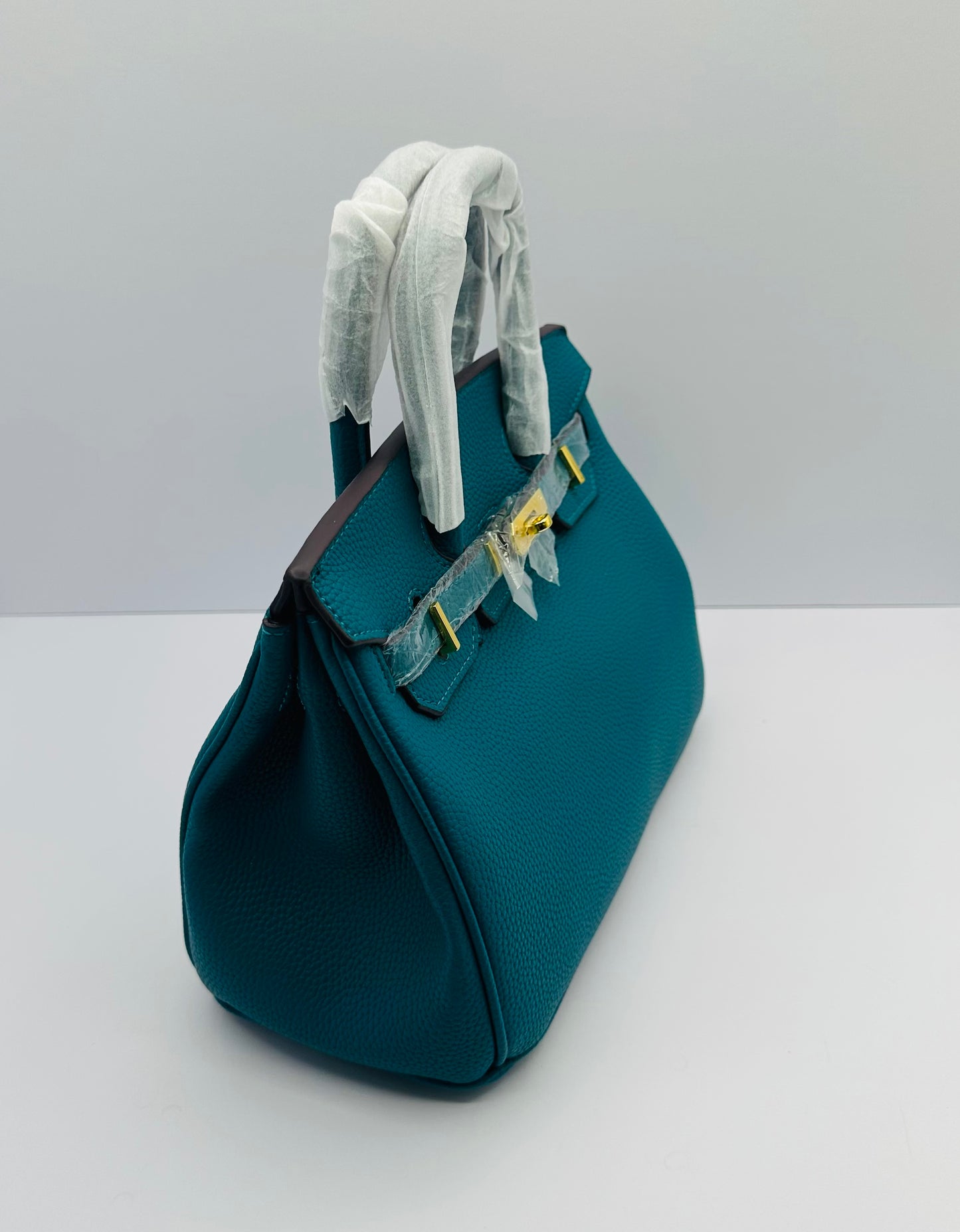 Deluxe Full Grain Cowhide 9.5in Dupe shoulder handbag
