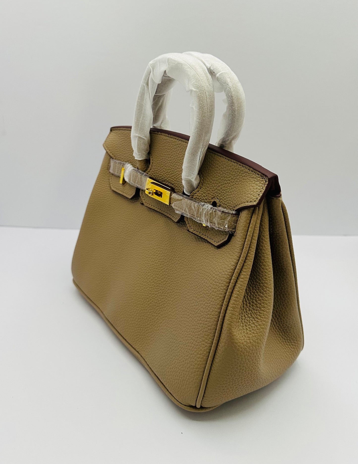 Deluxe Full Grain Cowhide 9.5in Dupe shoulder handbag