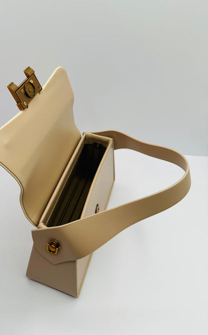 Brittie sensational crossbody