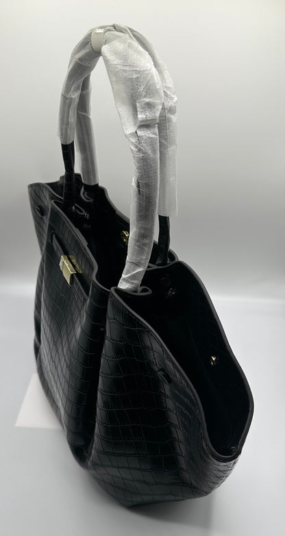 Baundiemax 22in Luxury inspired Leather handbag