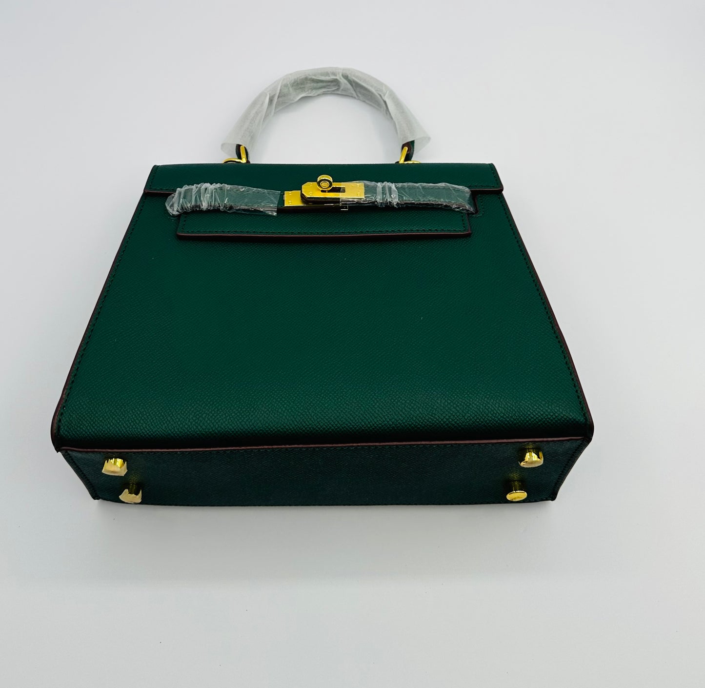 Luxury Inspired Gold toned Hardware shoulder bag