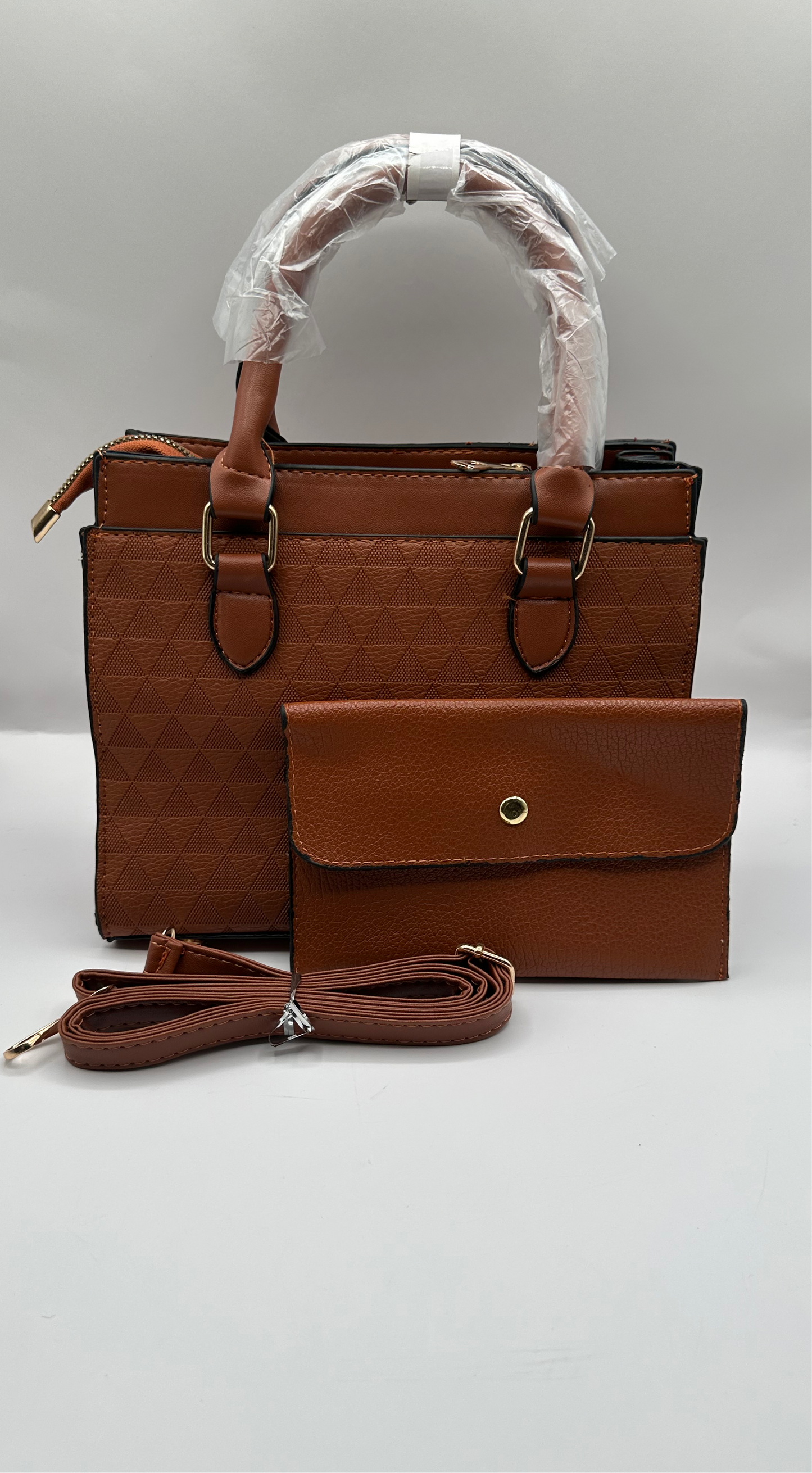 Pachetella leather handbag