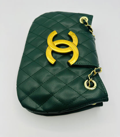 Luxury Inspired Gold-tone chain handle Shoulder handbag