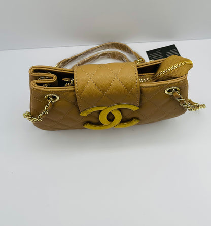 Luxury Inspired Gold-tone chain handle Shoulder handbag
