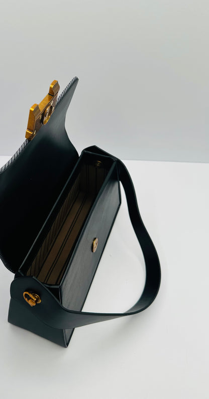 Brittie sensational crossbody