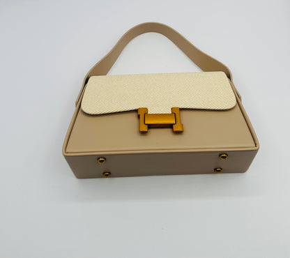 Brittie sensational crossbody