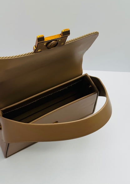 Brittie sensational crossbody
