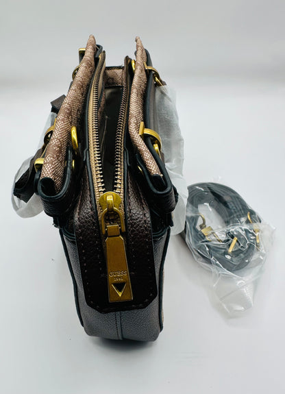 Guess crossbody purse