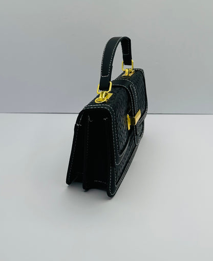 Lori cutie cross body handbag