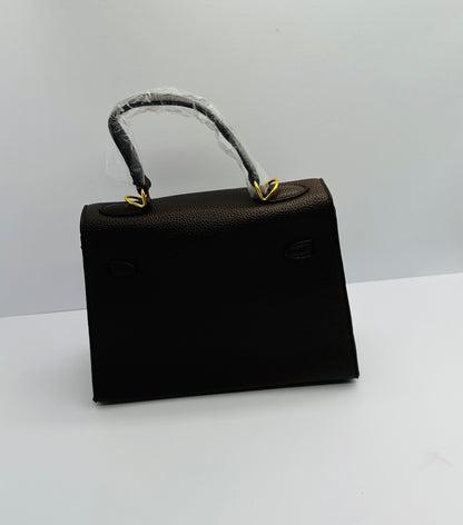 Luxury Inspired Gold toned Hardware shoulder bag