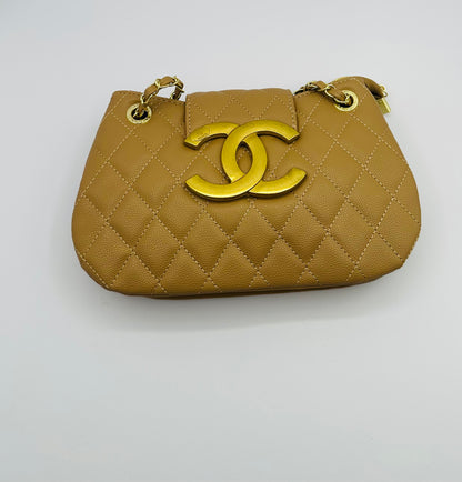 Luxury Inspired Gold-tone chain handle Shoulder handbag