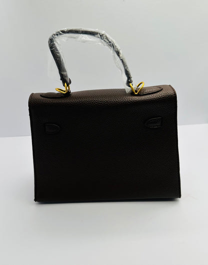 Luxury Inspired Gold toned Hardware shoulder bag