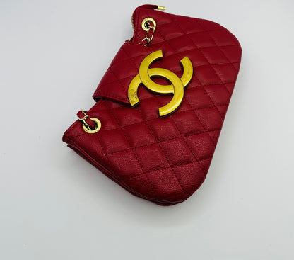 Luxury Inspired Gold-tone chain handle Shoulder handbag