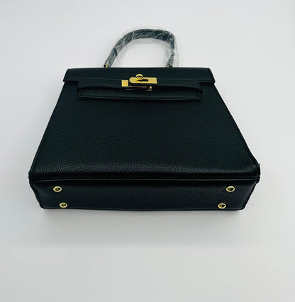Luxury Inspired Gold toned Hardware shoulder bag