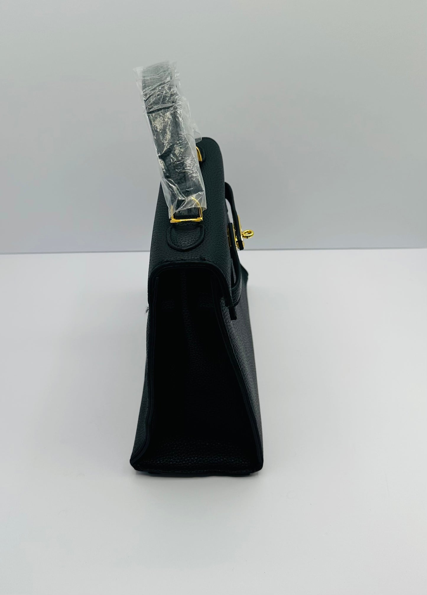Luxury Inspired Gold toned Hardware shoulder bag